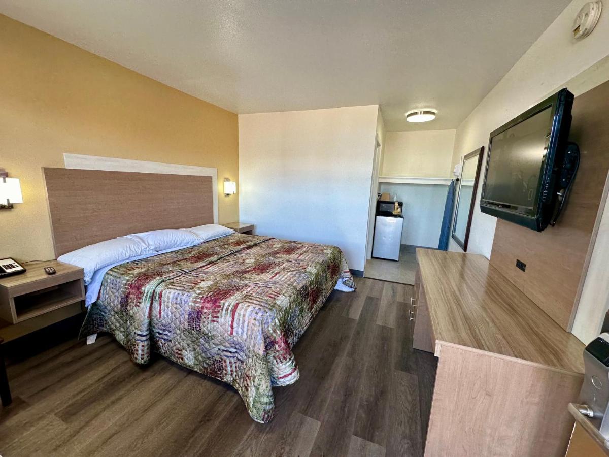 Royal Inn And Suites Charlotte Airport Kültér fotó