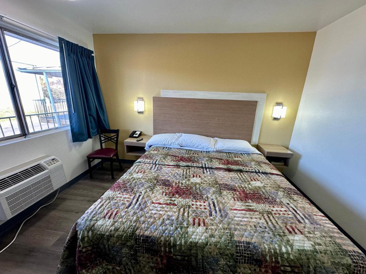Royal Inn And Suites Charlotte Airport Kültér fotó