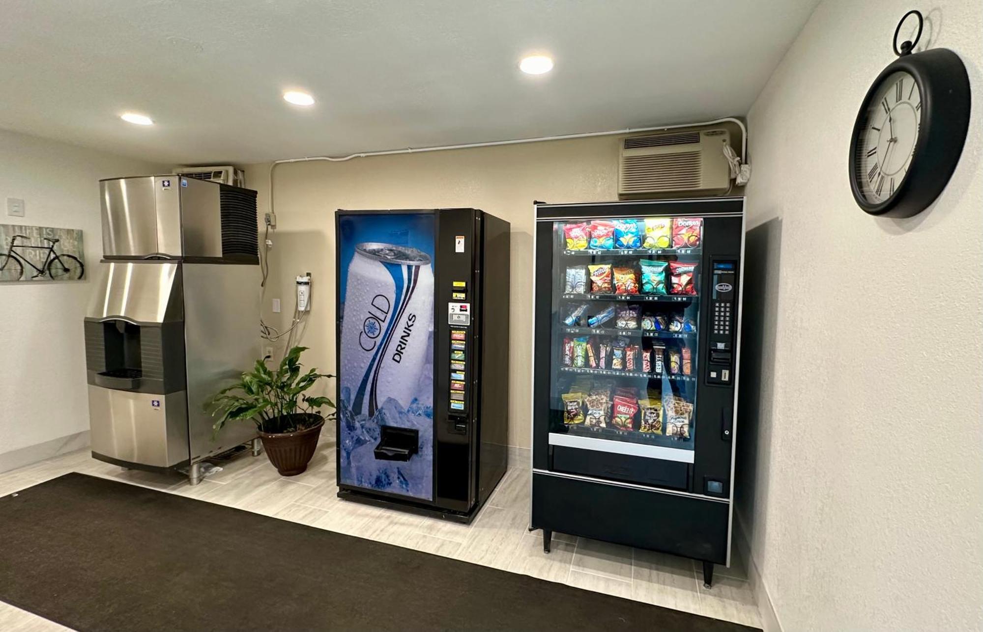 Royal Inn And Suites Charlotte Airport Kültér fotó