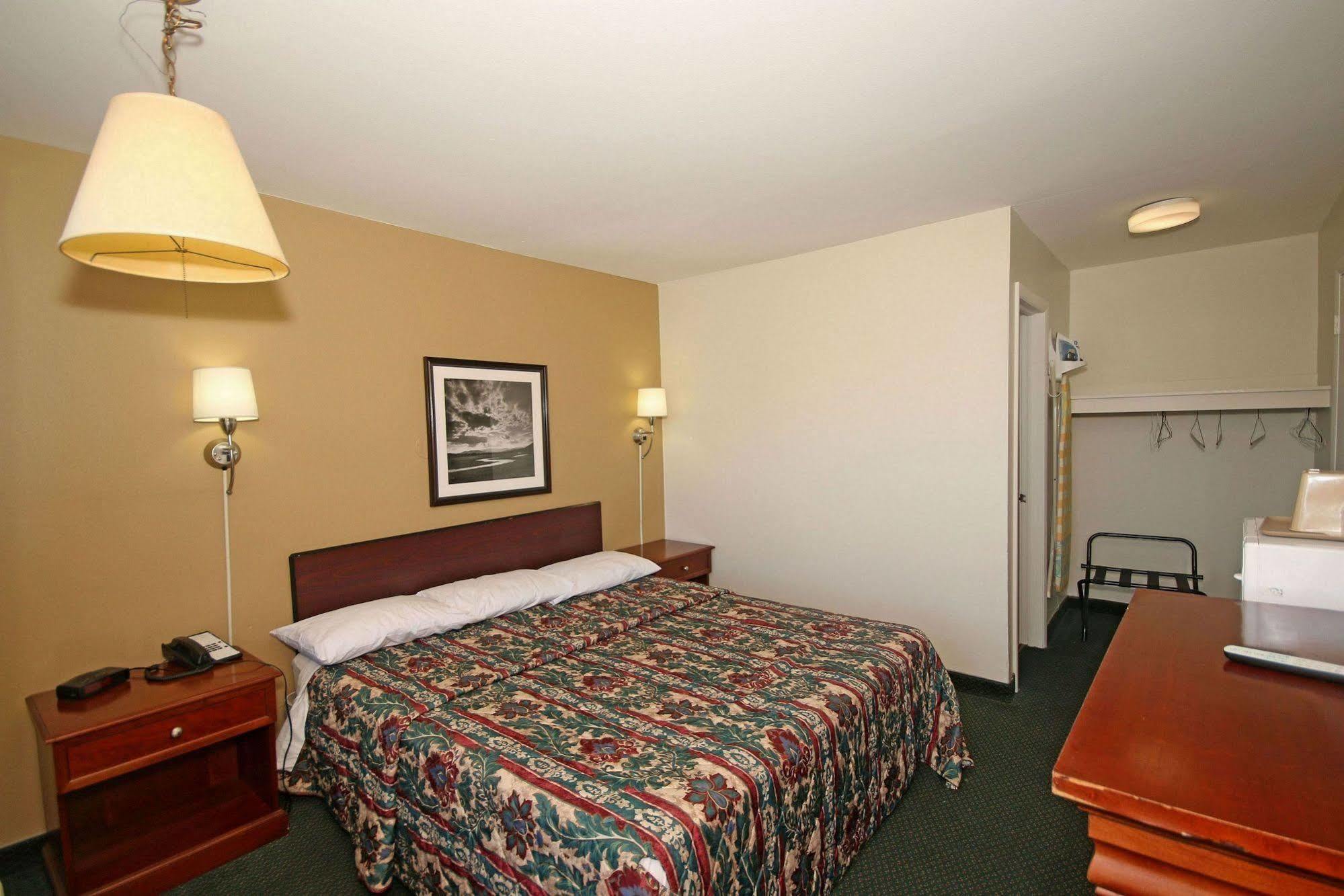 Royal Inn And Suites Charlotte Airport Kültér fotó