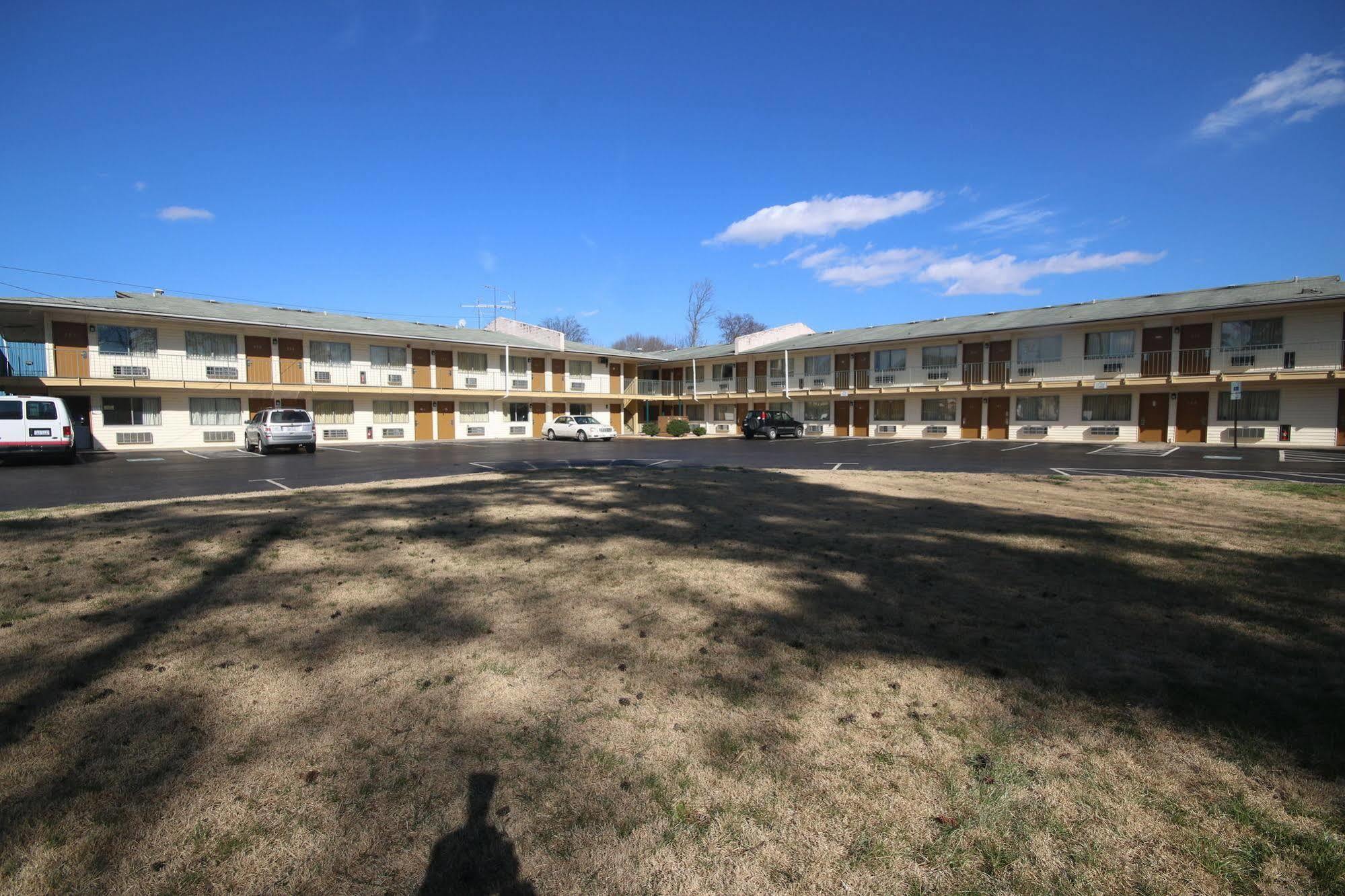 Royal Inn And Suites Charlotte Airport Kültér fotó