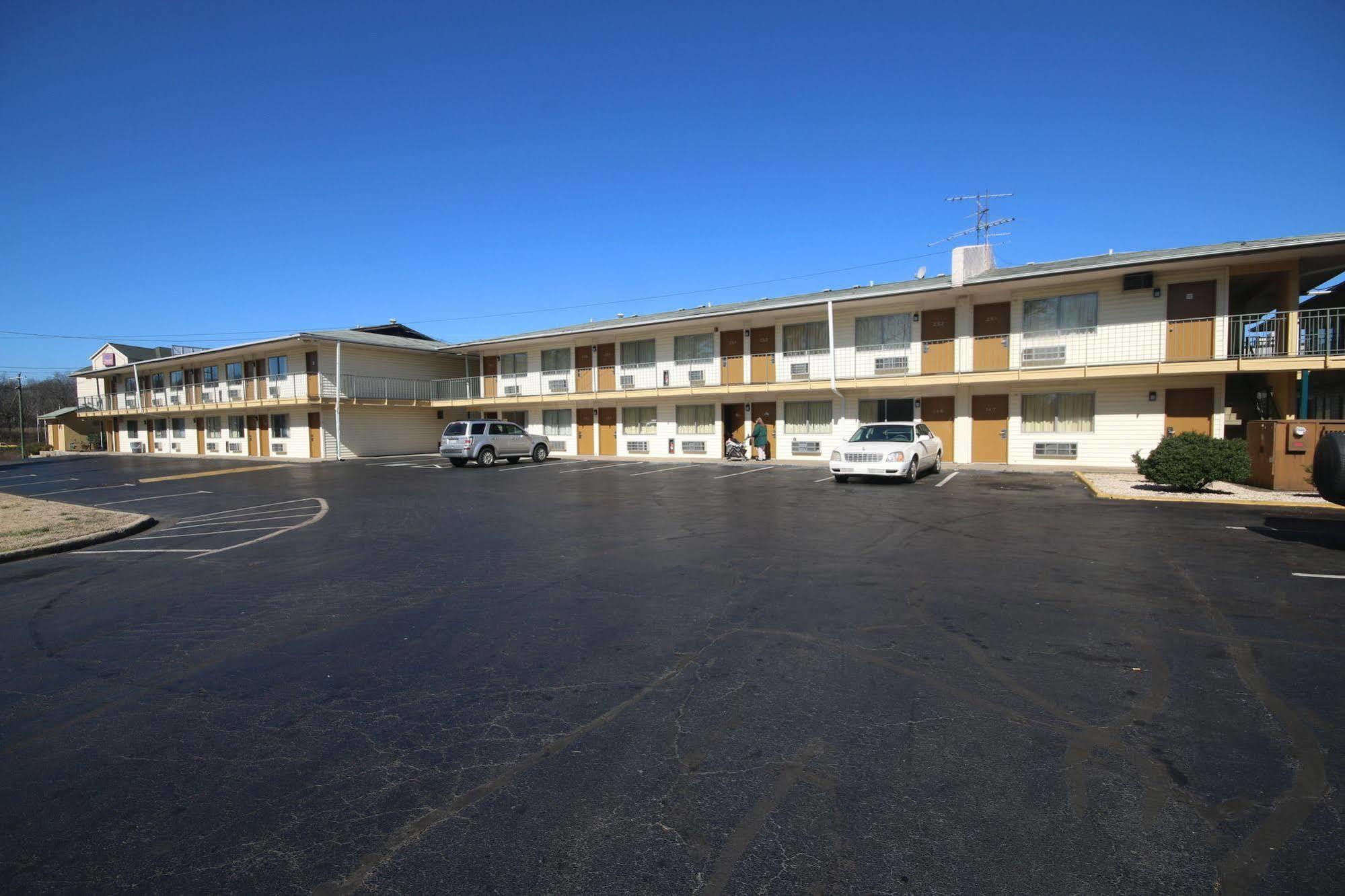 Royal Inn And Suites Charlotte Airport Kültér fotó